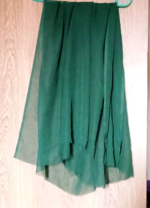 Зелена тканина шовк (1,1*1,32)м напівпрозора, нова, газова, смарагдова