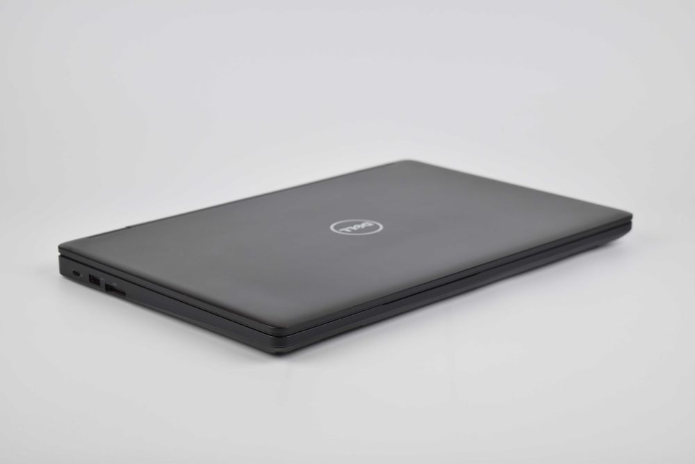 Dell Precision 3520 i7-7700HQ Quadro M620 16/32гб 512/1тб 15.6"Ноутбук