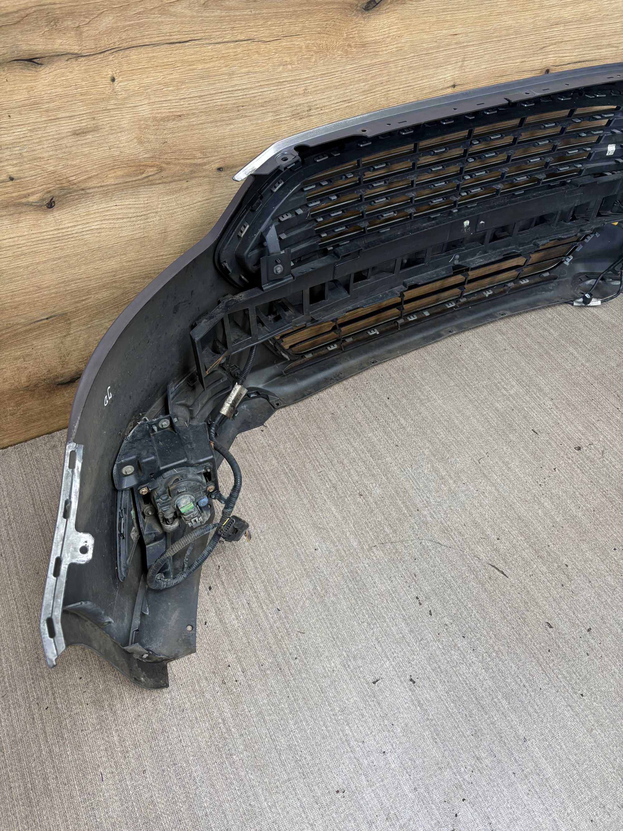Zderzak przedni ford mondeo mk5 kolor jd