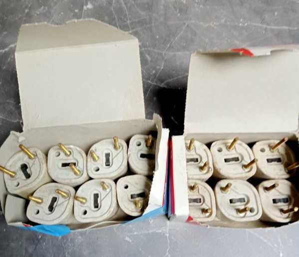 Zestaw porcelanowych bezpieczników