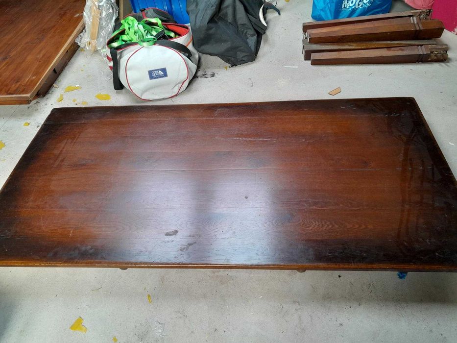 Stół z litego drewna - odrestaurowany