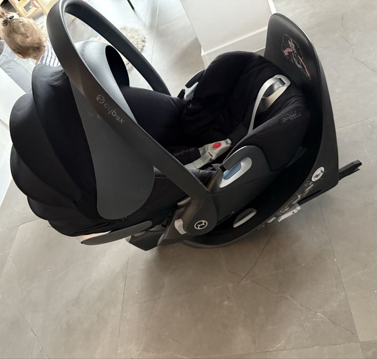 Fotelik  Cybex Cloud Z i-Size z baza obrotową