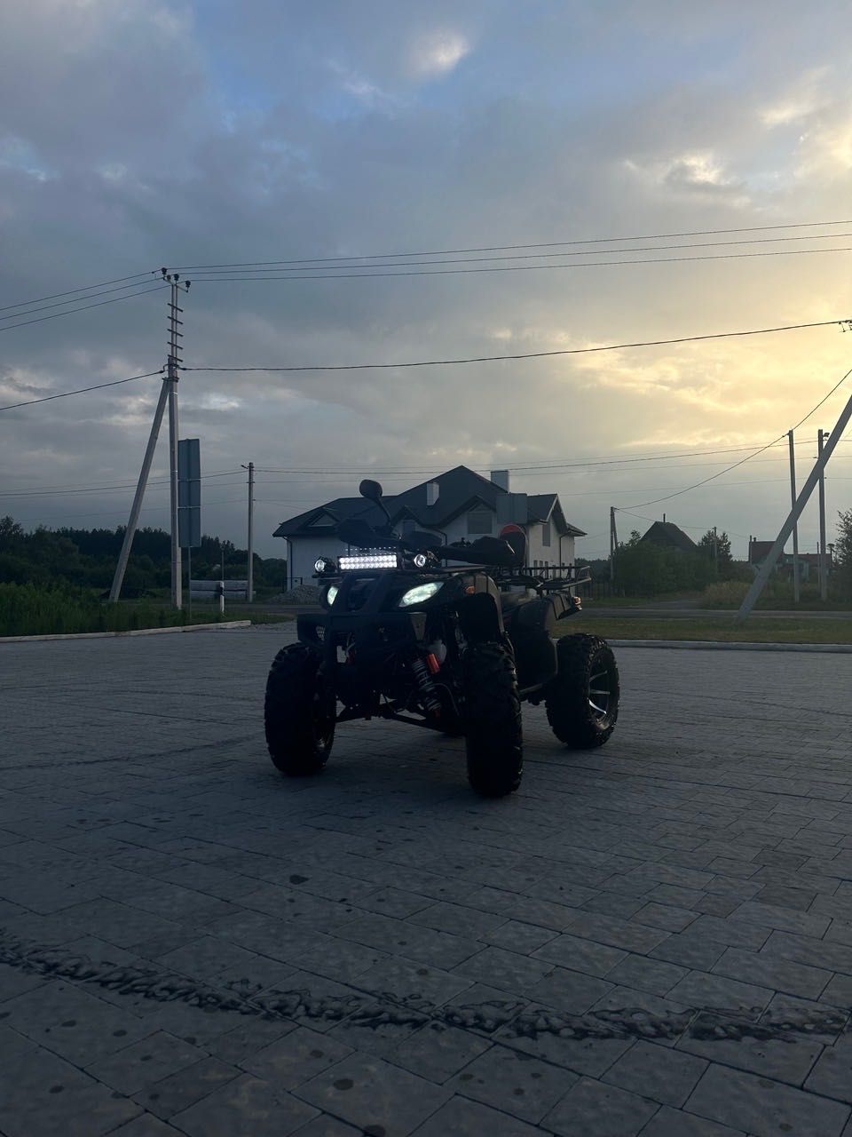 Квадроцикл хамер250