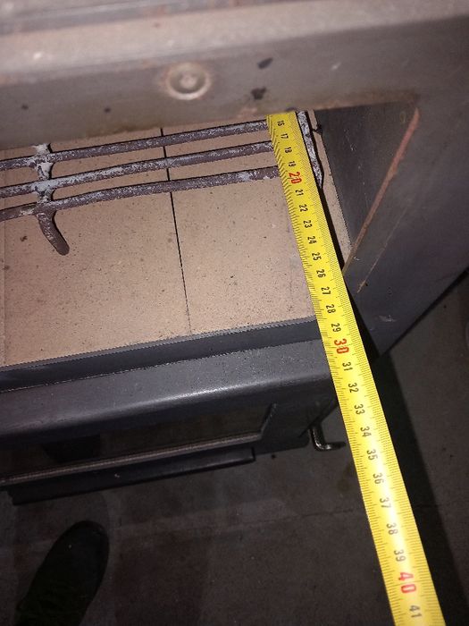 Fogão com forno e relógio para temperatura