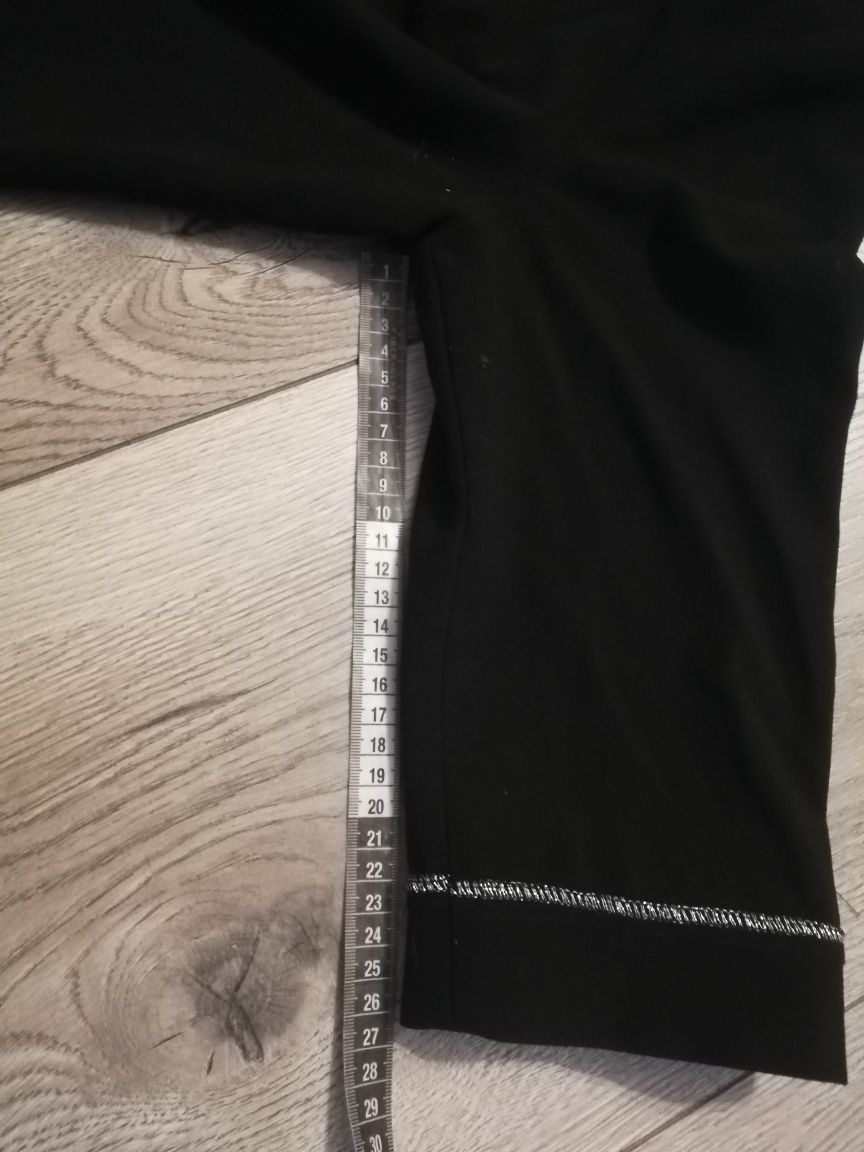 R. 48 plus size czarna sukienka z srebrnym obszyciem rękaw 3/4