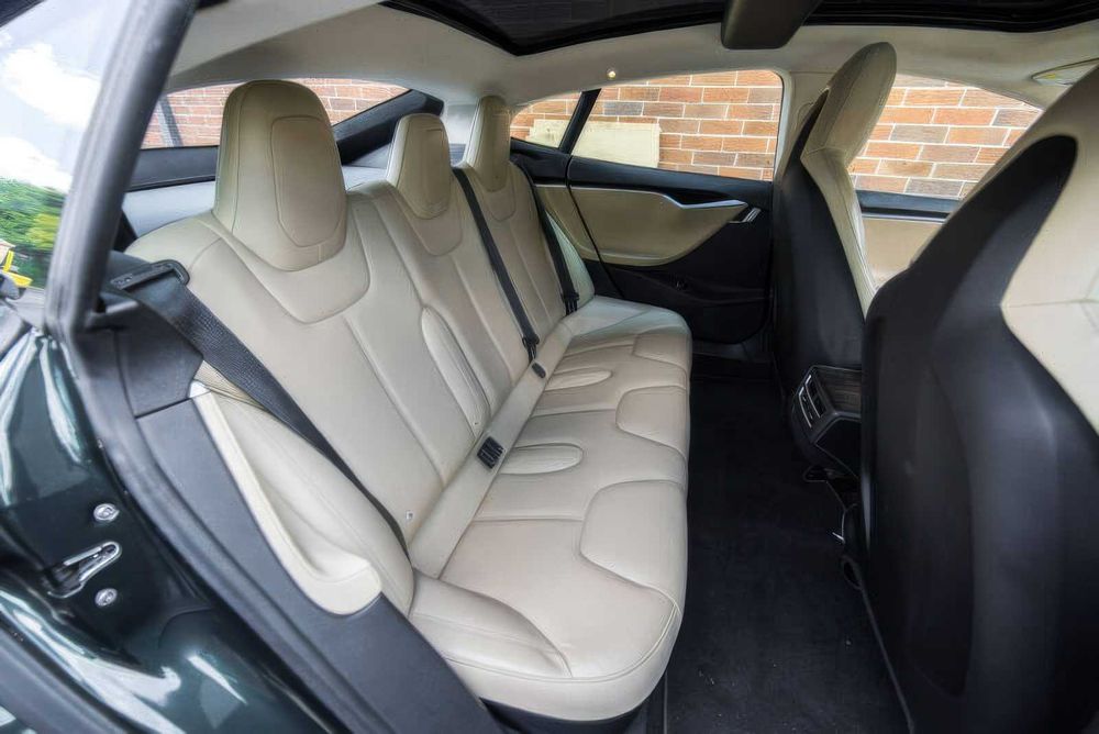 Tesla Model S 85      2014