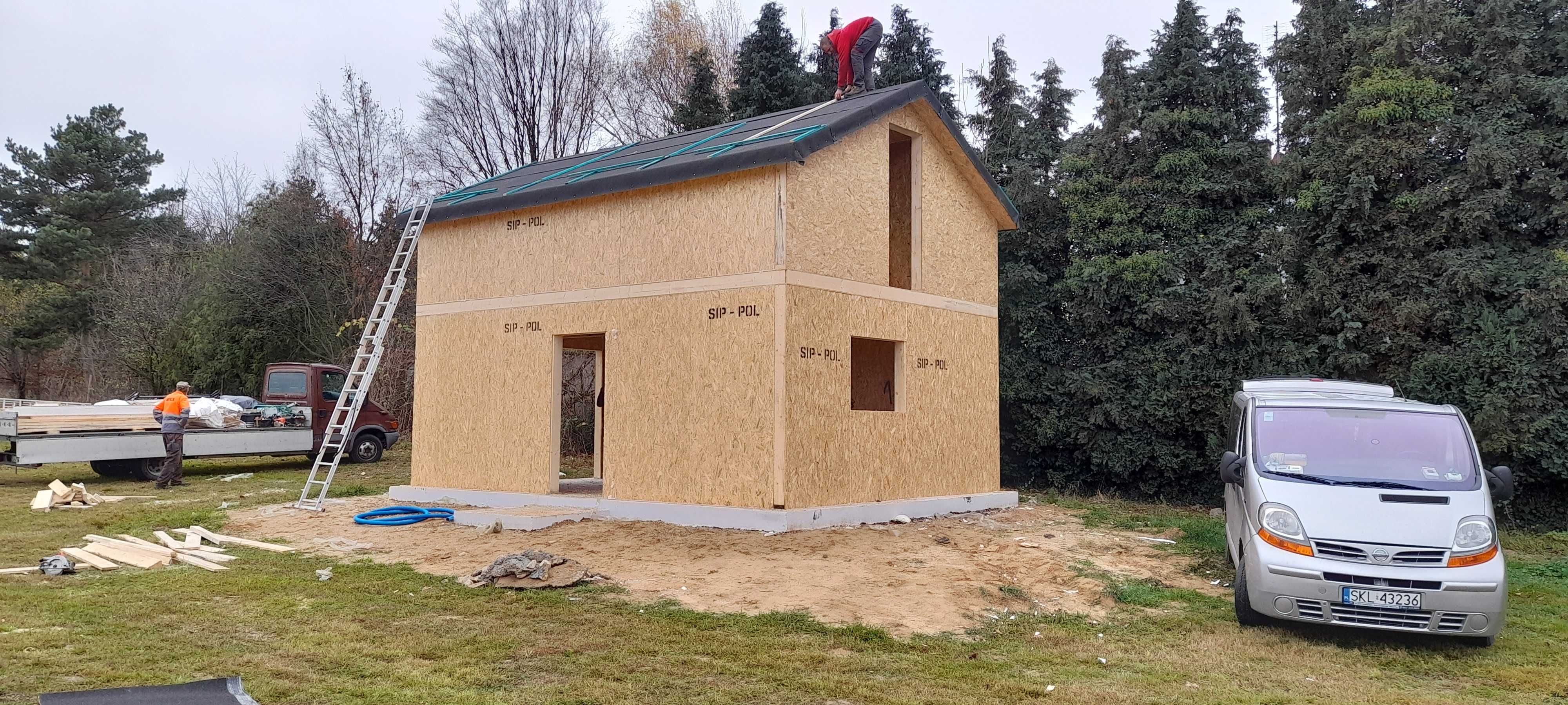 domek caloroczny na zgłoszenie Nowoczesna stodola 60m2 panele  sip-pol