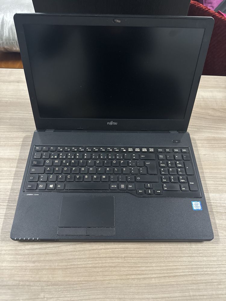 Fujitsu Lifebook A557