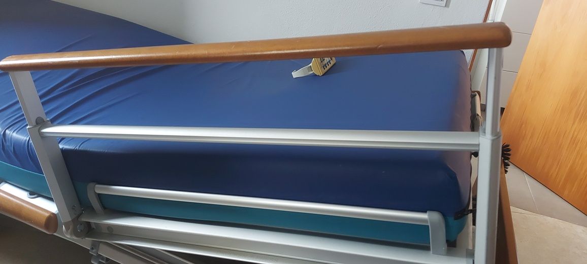 Cama articulada elevatoria