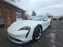 Porsche Taycan 2022