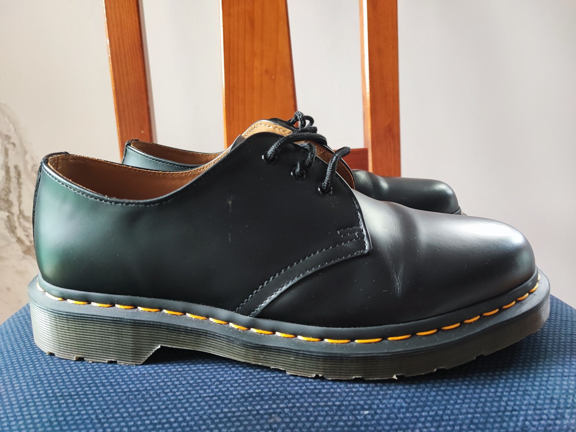 Sapatos dr. Martens