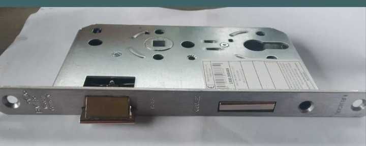 Zamek do drzwi bmh również przeciwpożarowych