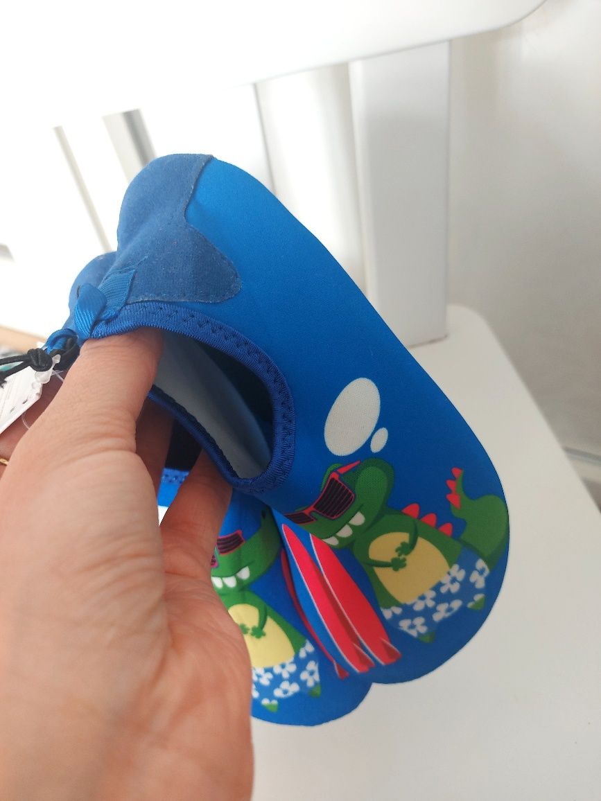 Buty kapcie obuwie do wody do pływania na plażę antypoślizgowe r.30/31