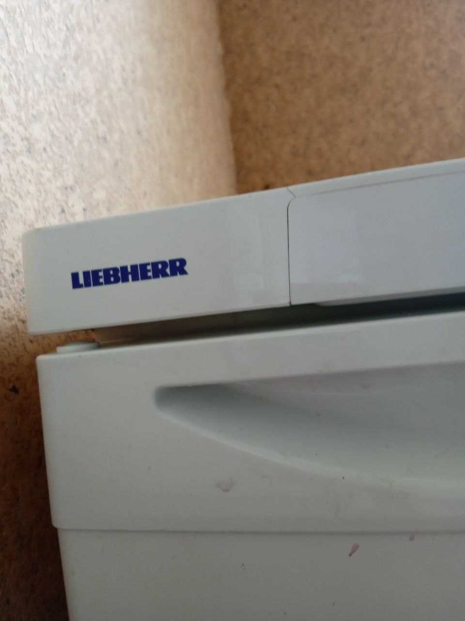 Продам морозильну камеру Liebherr G 1213