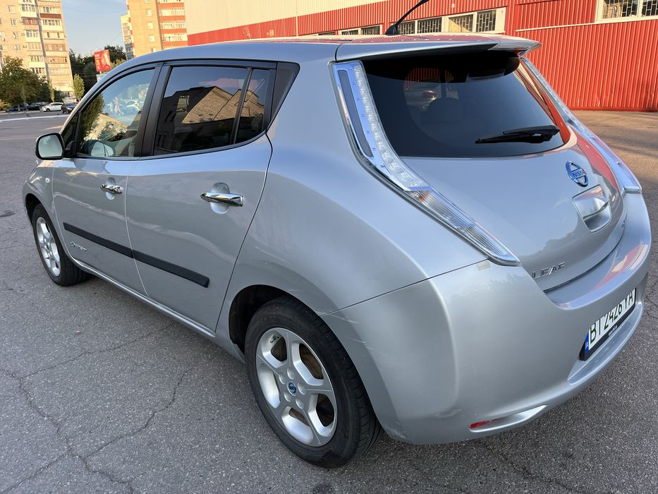 Nissan Leaf Ніссан ліф