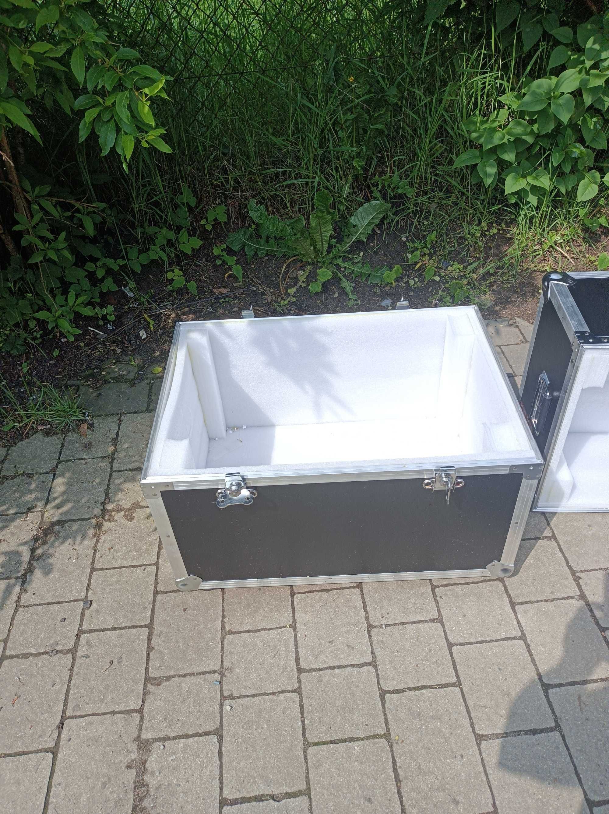 Skrzynia transportowa , case , walizka