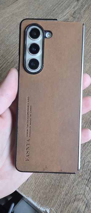 Samsung galaxy Fold 5 512