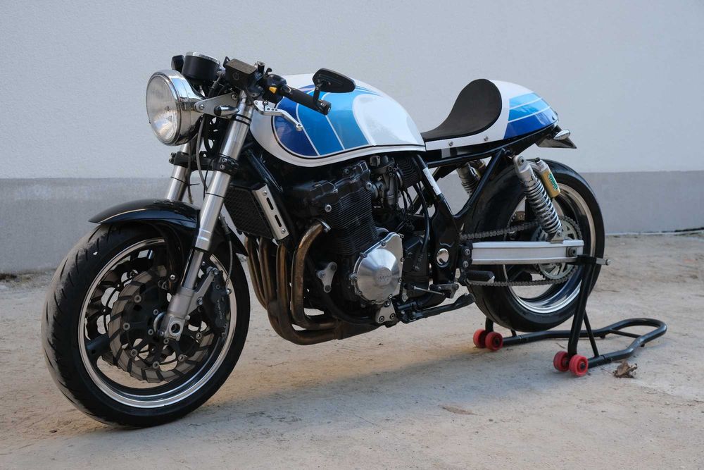 Suzuki Inazuma 1200 - cafe racer
