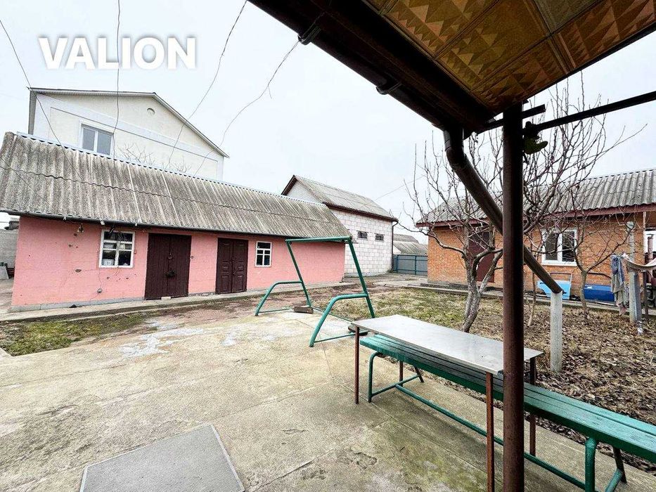 Продаж ЖИЛИЙ 1-пов. Будинок 100+100 кв.м на 2 сім'ї-10 соток +3 ГАРАЖА