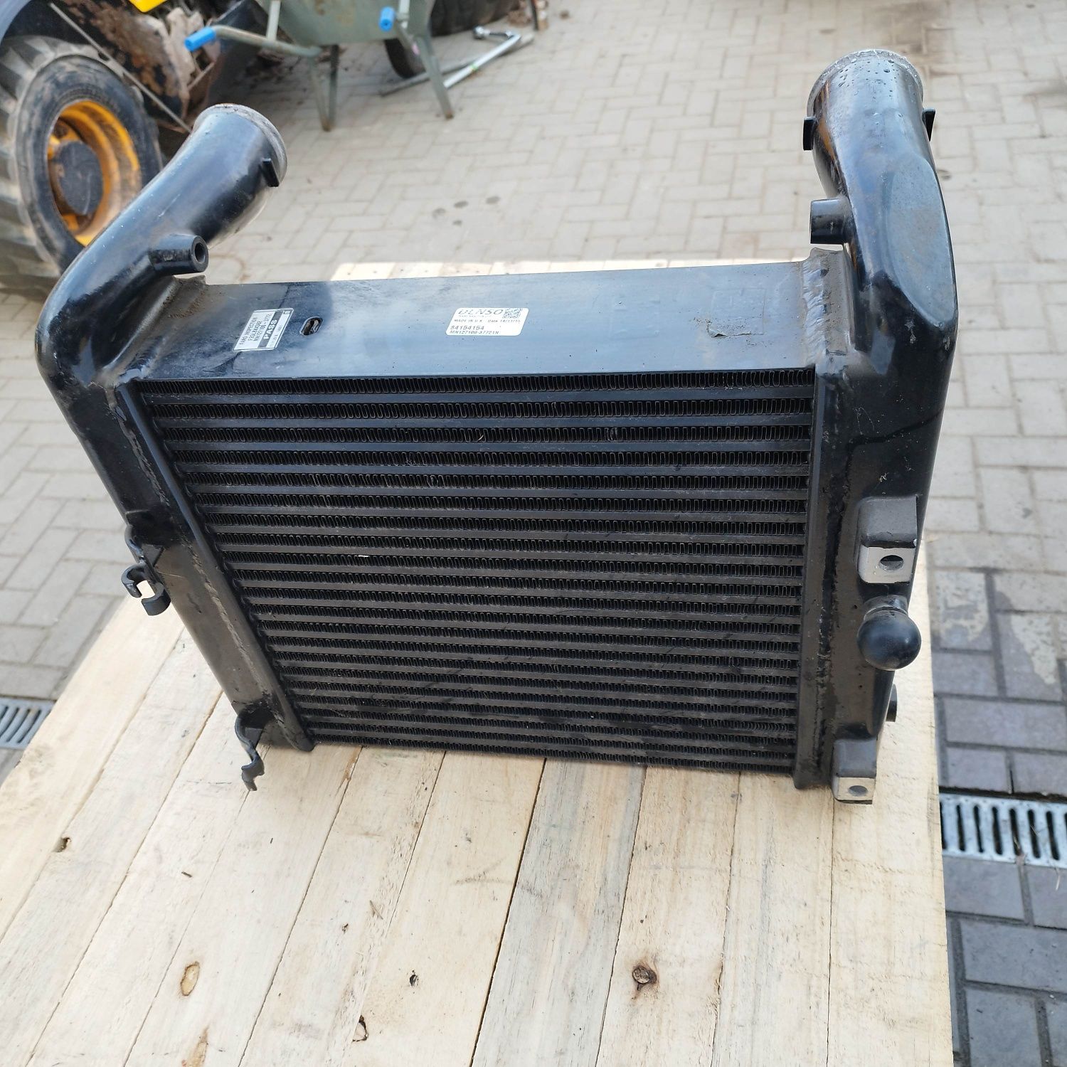 Chłodnica miedzystopniowa case new holland steyr 8415.4154