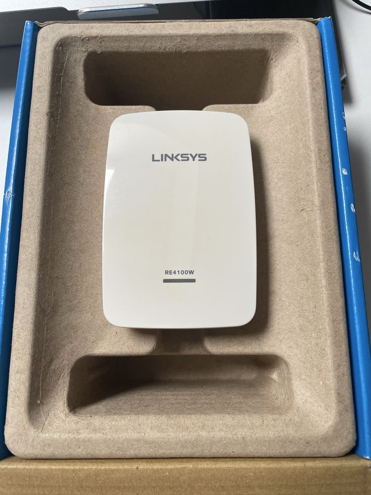 Розширювач мережі Linksys RE4100W ретранслятор