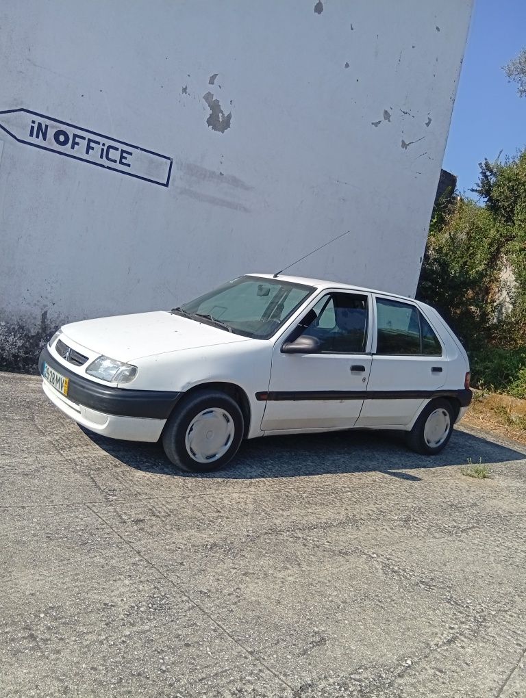 Citroen Saxo 1.0 gasolina 850€