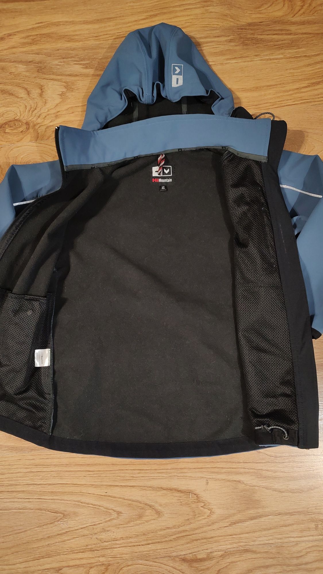 Kurtka typu Softshell.Rozmiar XS