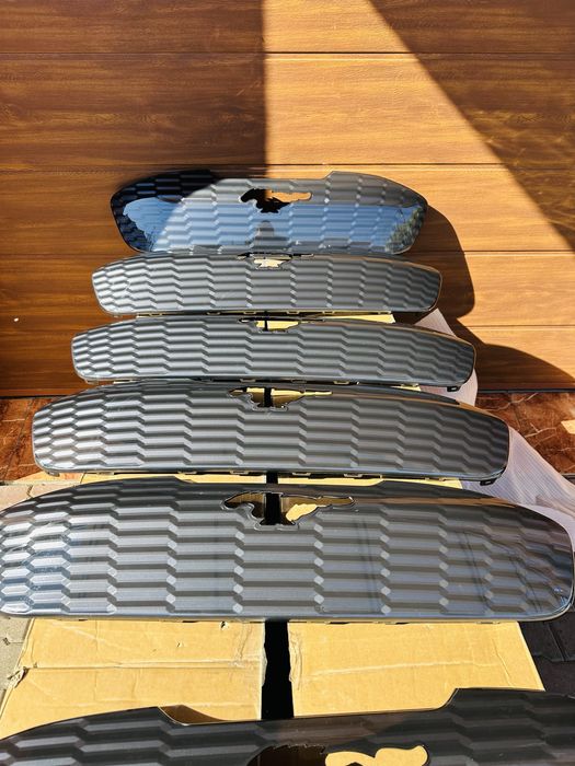 Ford mustang mach e GT Гриль, жалюзі,