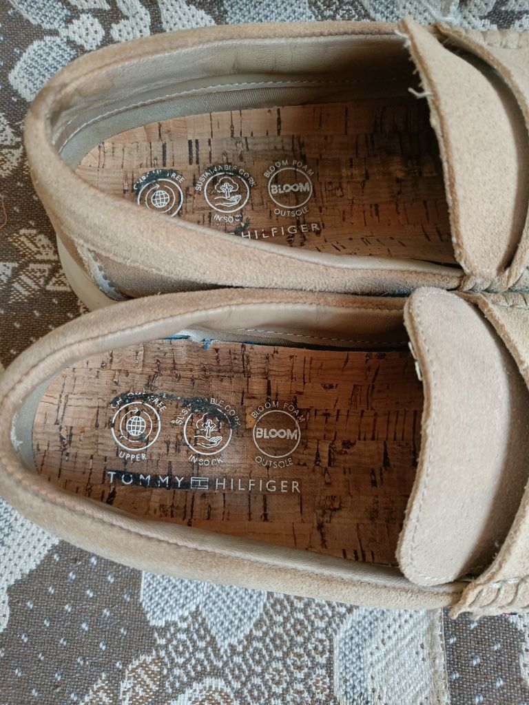 Мокасини Tommy Hilfiger.