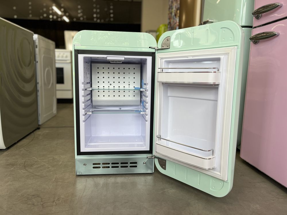 Холодильник міні бар SMEG новий