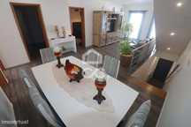 Apartamento Duplex com 2 Quartos - Cabouco - Lagoa