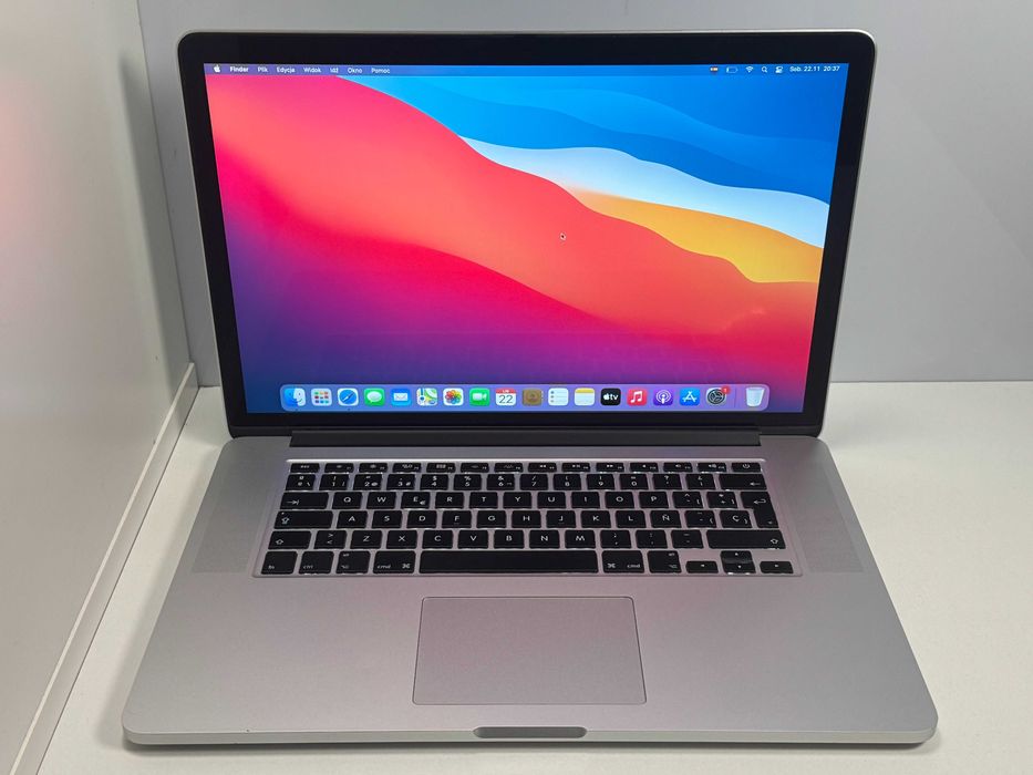MacBook Pro 15 2015 i7 16/256GB 87% Kondycji Baterii Gwarancja