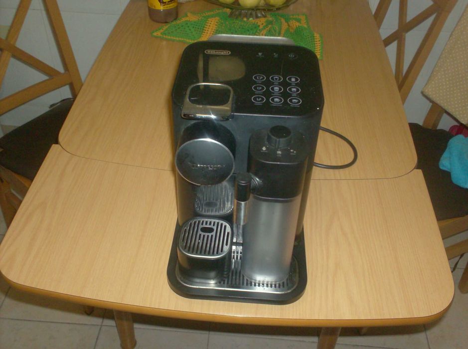 Máquina de café delonghi