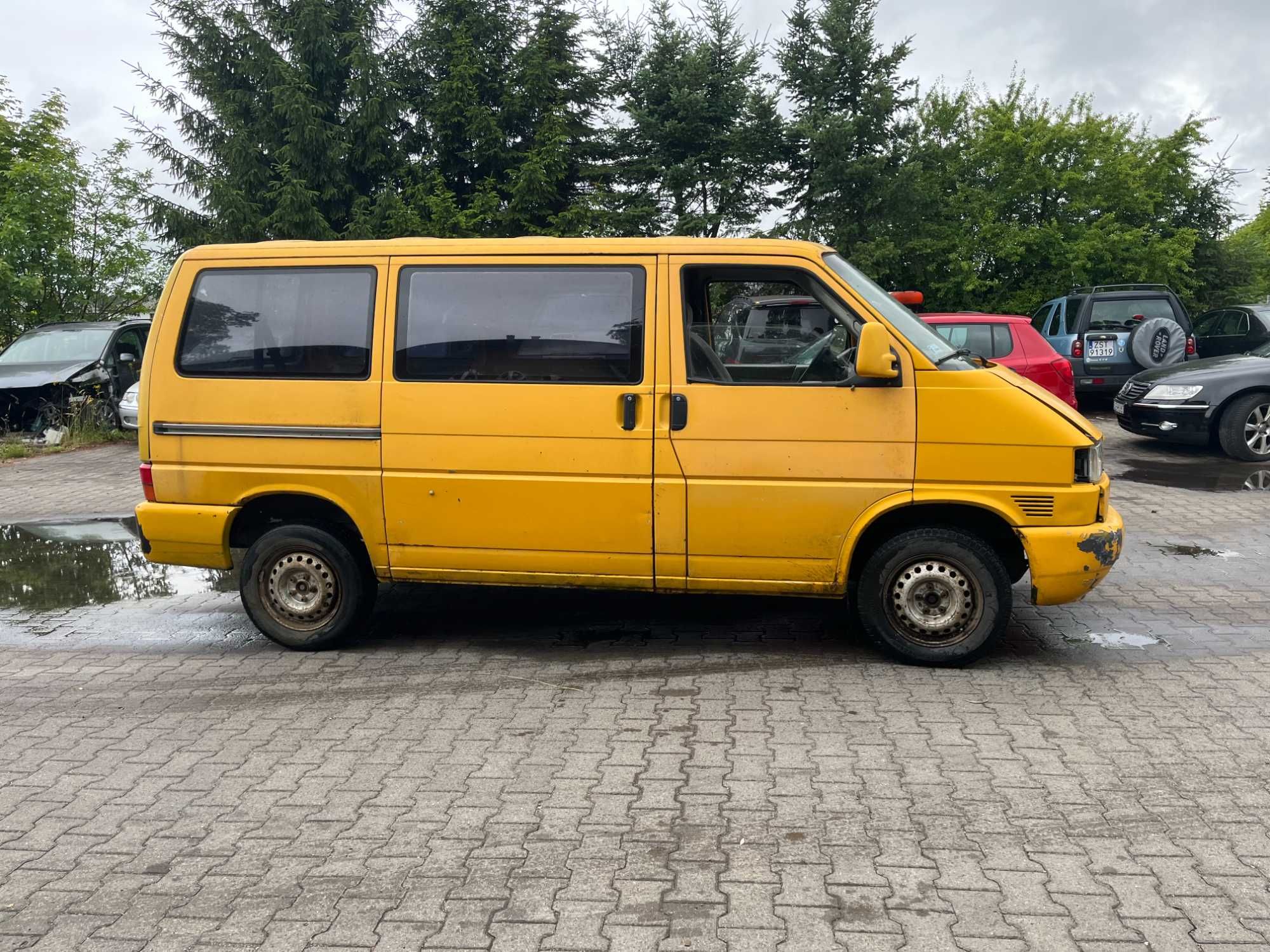 Volkswagen Transporter T4 2,5TDI, 9 osobowy