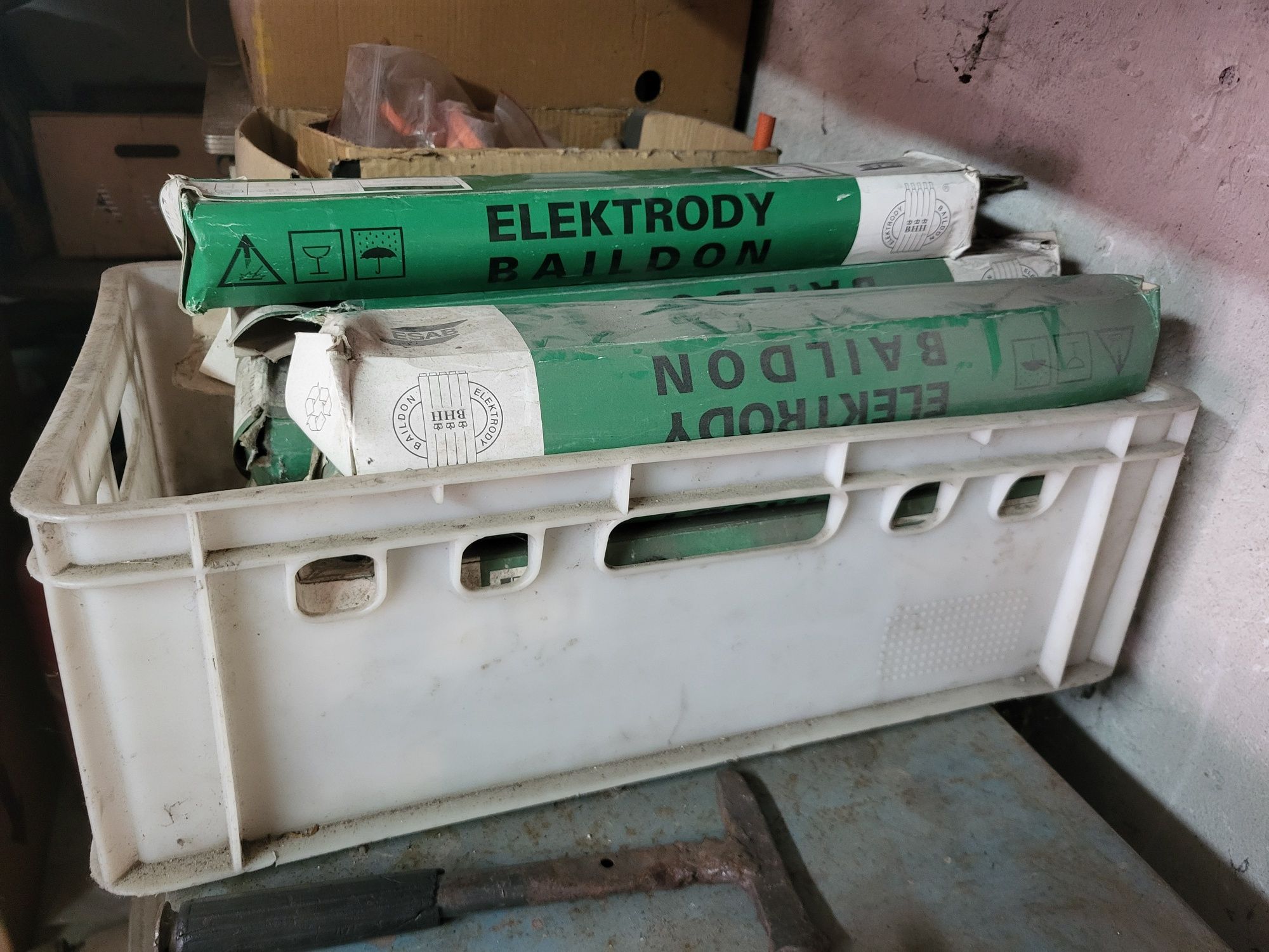 Sprzedam spawarkę Bester wraz z elektrodami