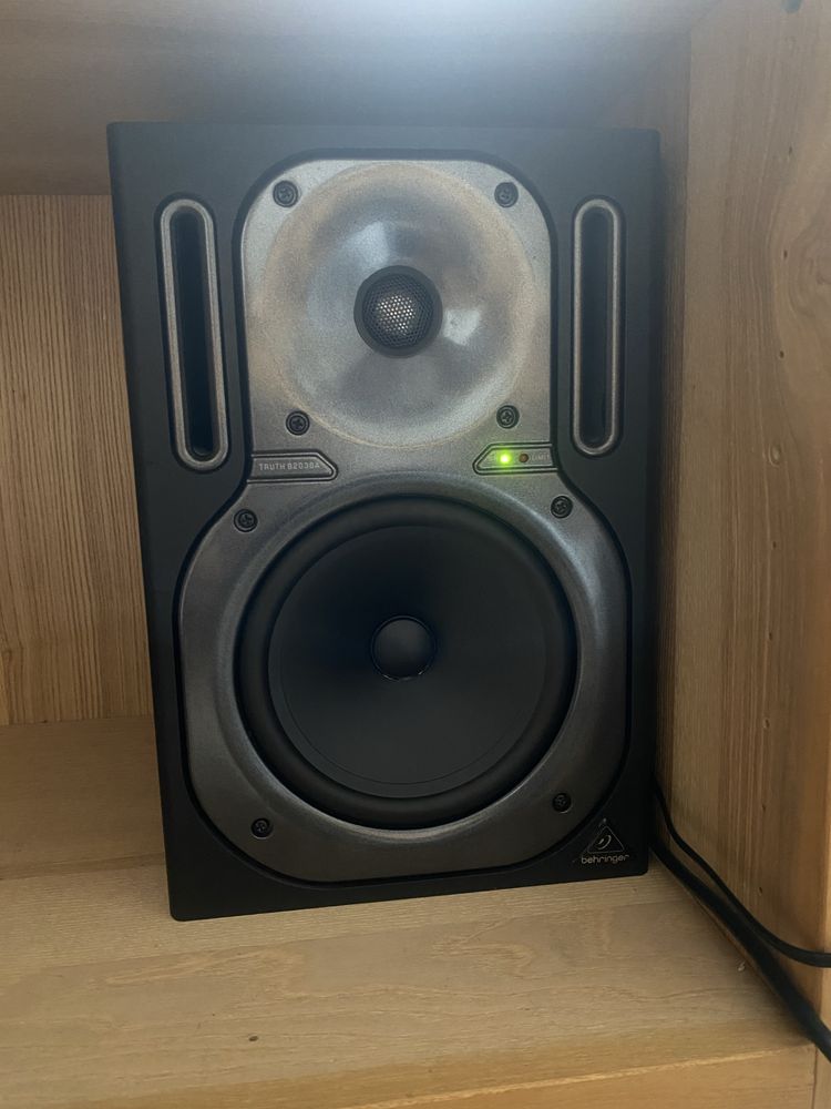 Behringer 2030A Monitor Studyjny Aktywny