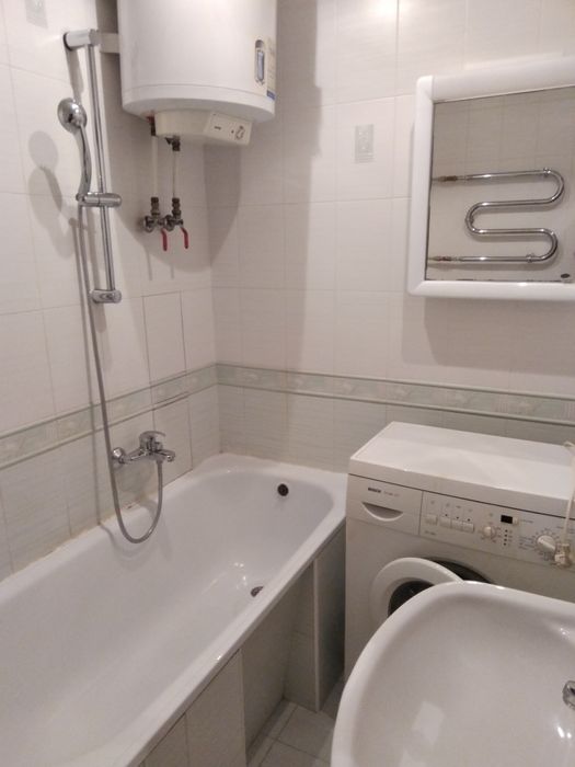 Аренда 2 к кв Комунальный Рынок