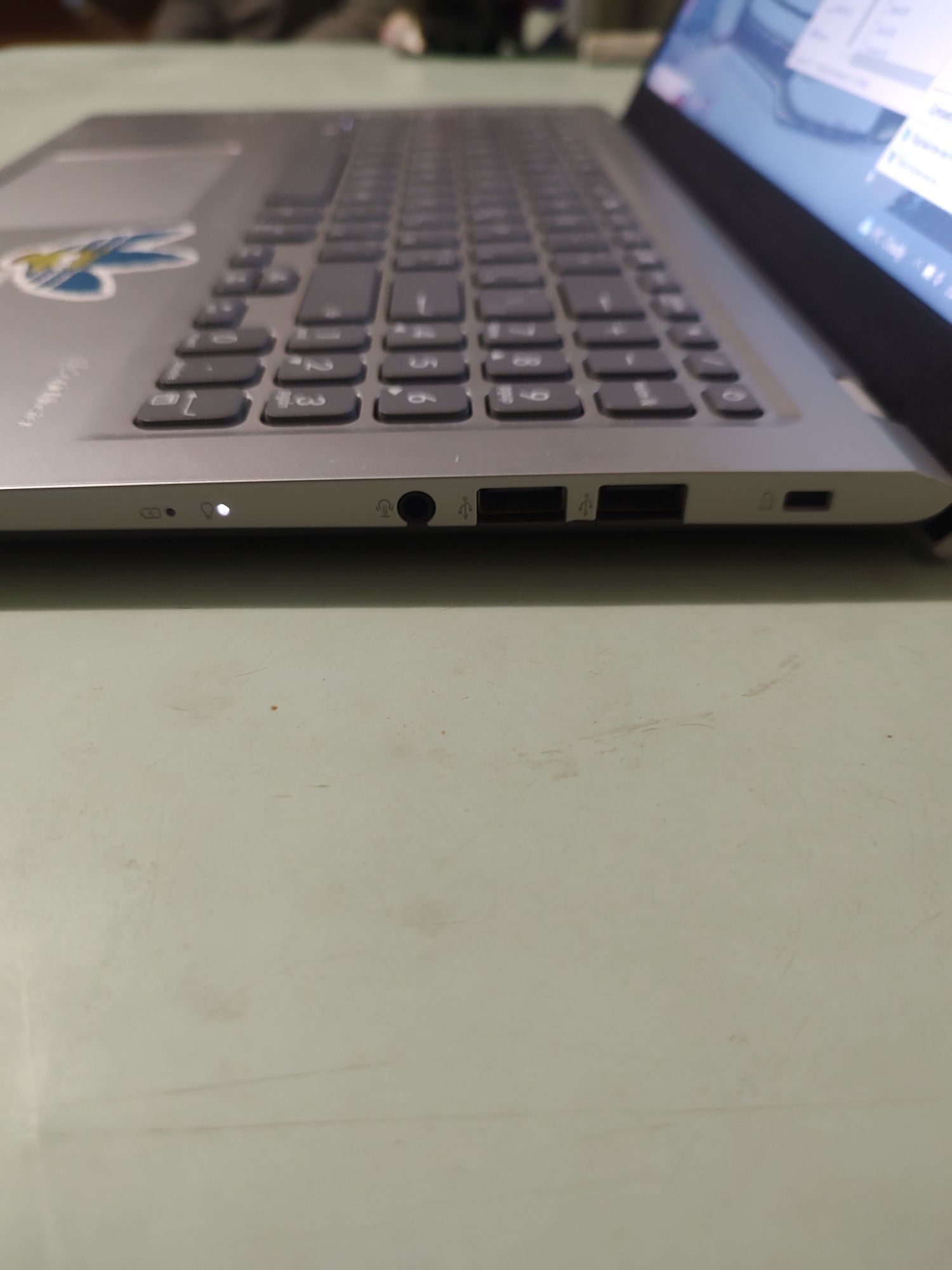 Ноутбук Asus X515FA