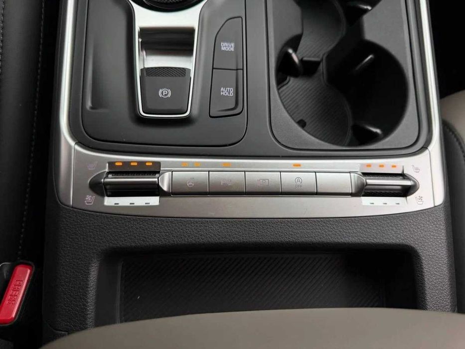 Kia Carnival  Рестайлинг, 2024