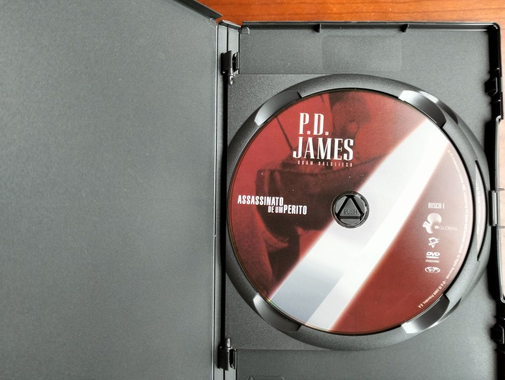 P. D. James Assassinato de um Perito DVD edição de 2 discos