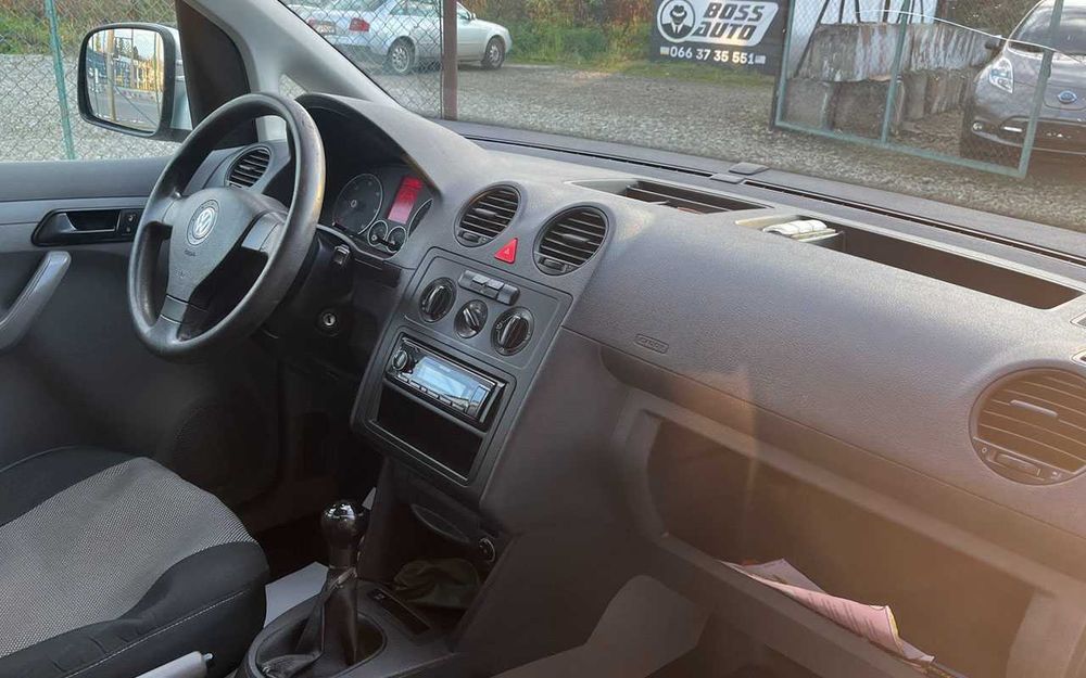 Volkswagen Caddy 2009