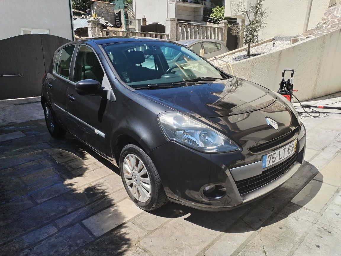 Renault clio 1.2 16v confort poucos klm