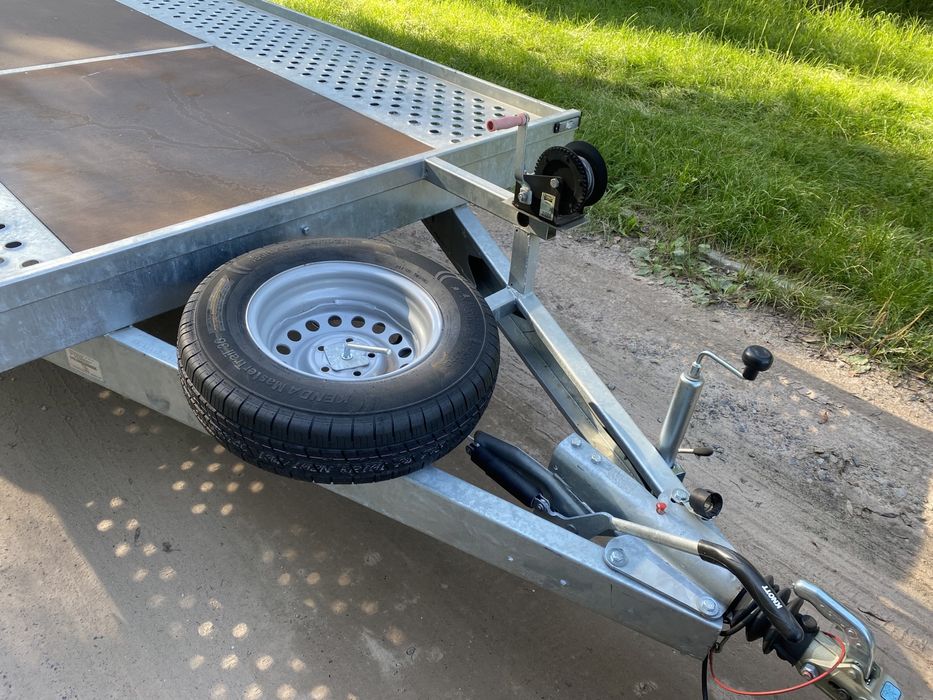 Przyczepa Laweta 4.5 m x 2.10 m Wynajem Wypożyczalnia Zgierz