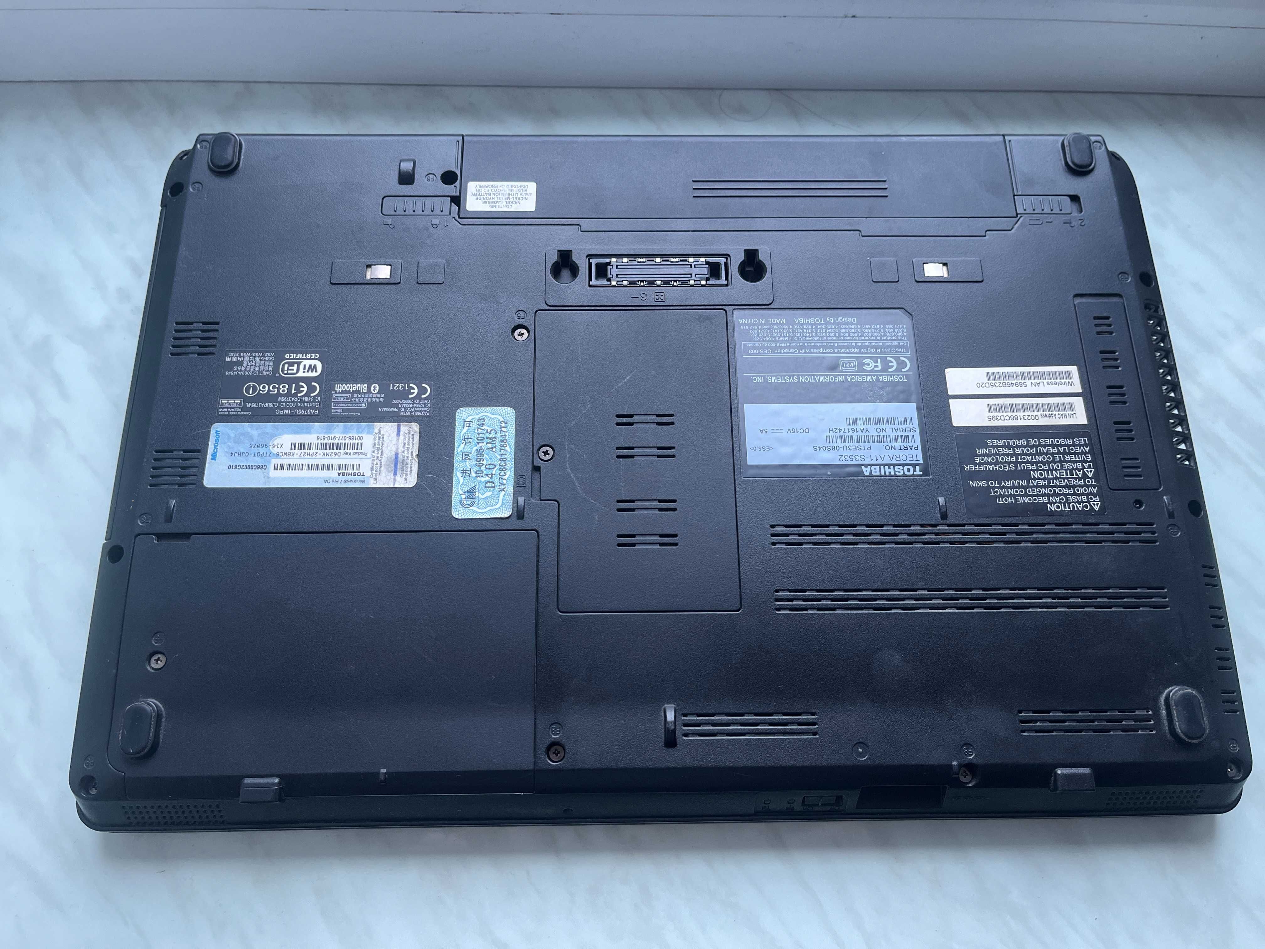 Toshiba tecra a11 на i3 і з відеокартую