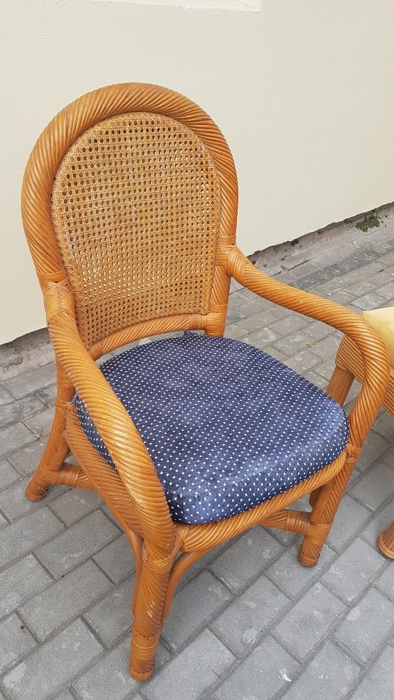 Fotel i taboret / stolik