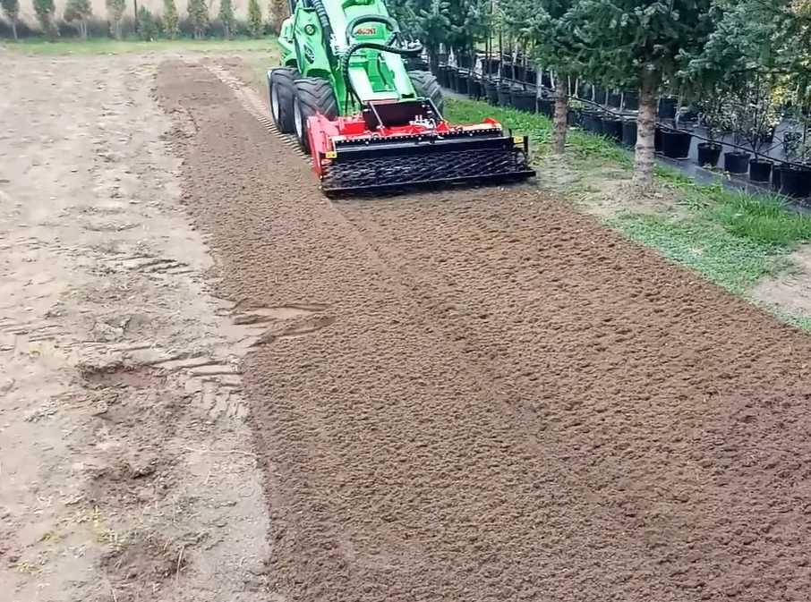 Zakładanie trawnika usługi glebogryzarką separacyjną Avant
