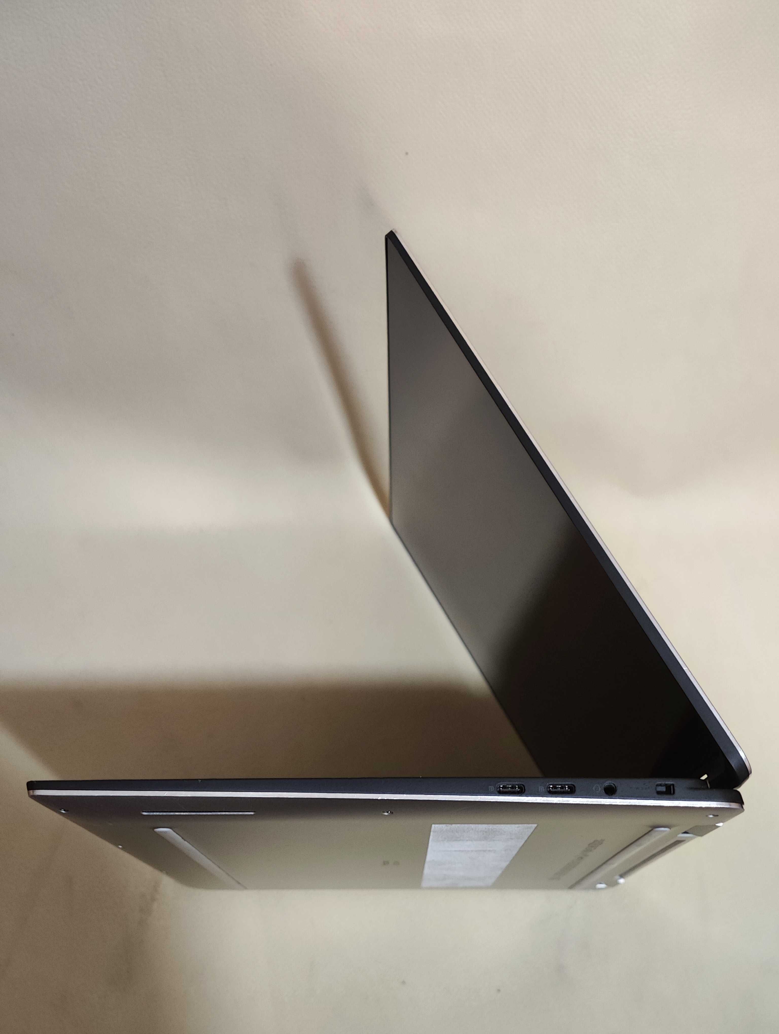 Ноутбук Dell Precision 5530 2in1 IPS Core i5/16Gb/512SSD/Vega M GL