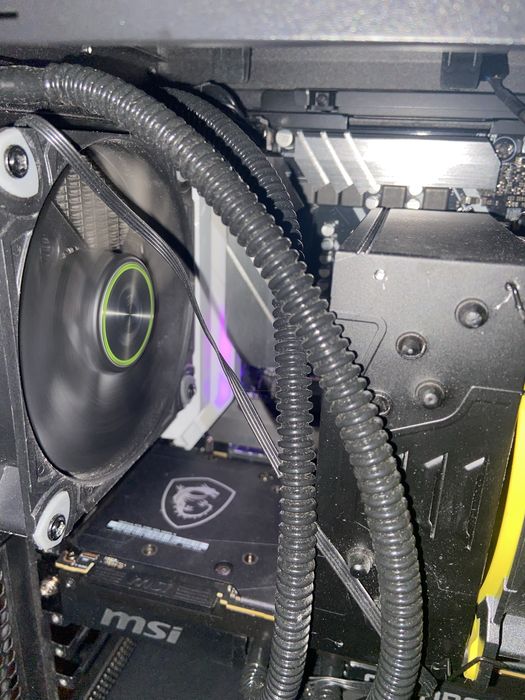 Продам Відео карту  RTX 2080 на водяному охолодженні + турбіна