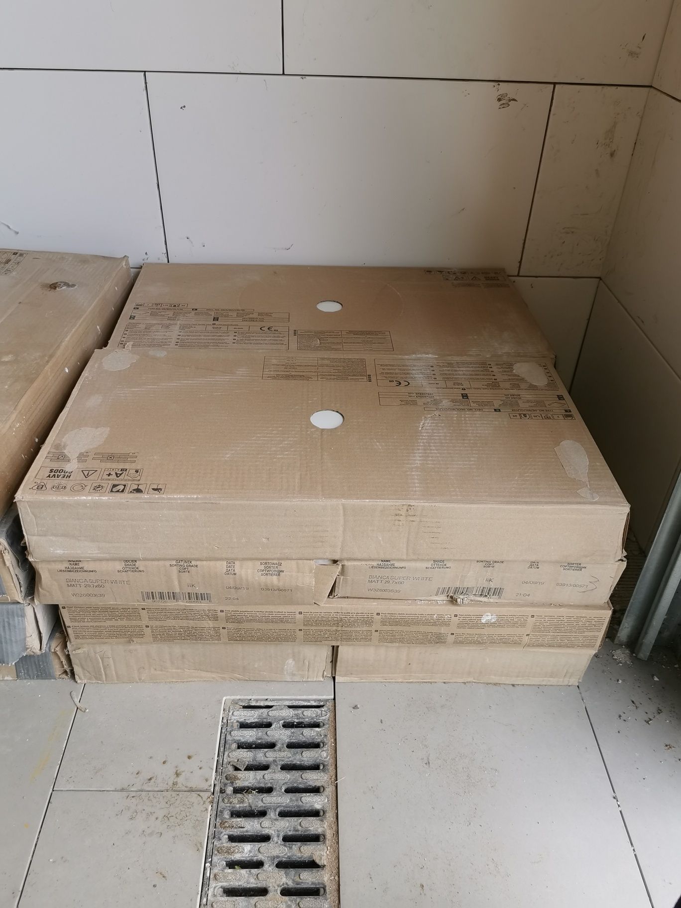 11m2 - Płytki ceramiczne ścienne 30x60 białe biały mat