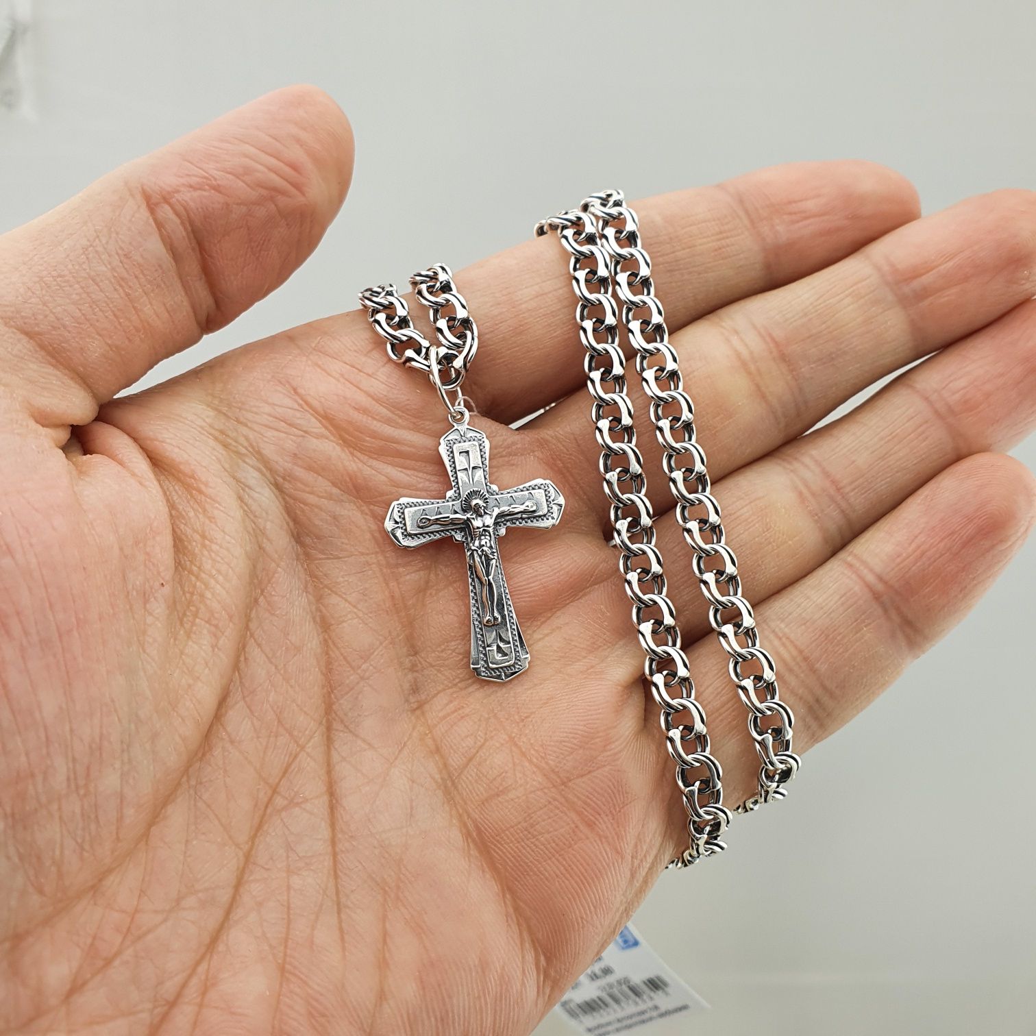 Серебряная цепочка и крестик Срібний ланцюжок з хрестиком